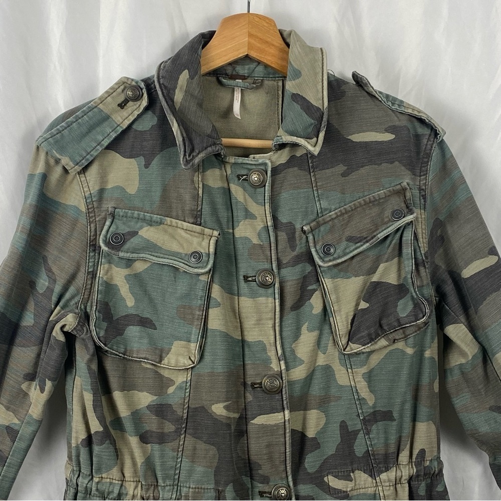 Free People Women’s Camouflage Military Style Utility Jacket Size XS - Picture 10 of 16